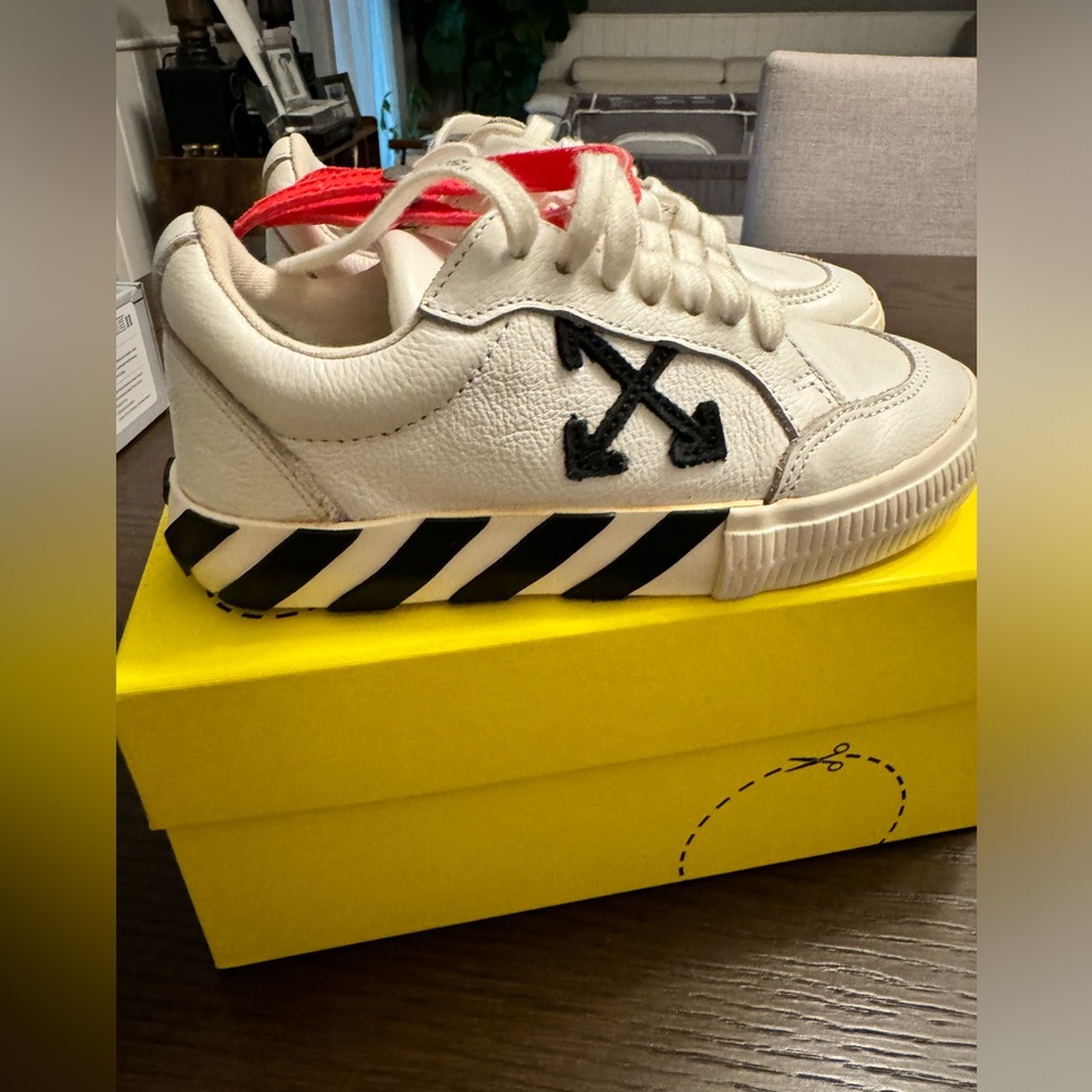 Off-White sneakers kids size 31